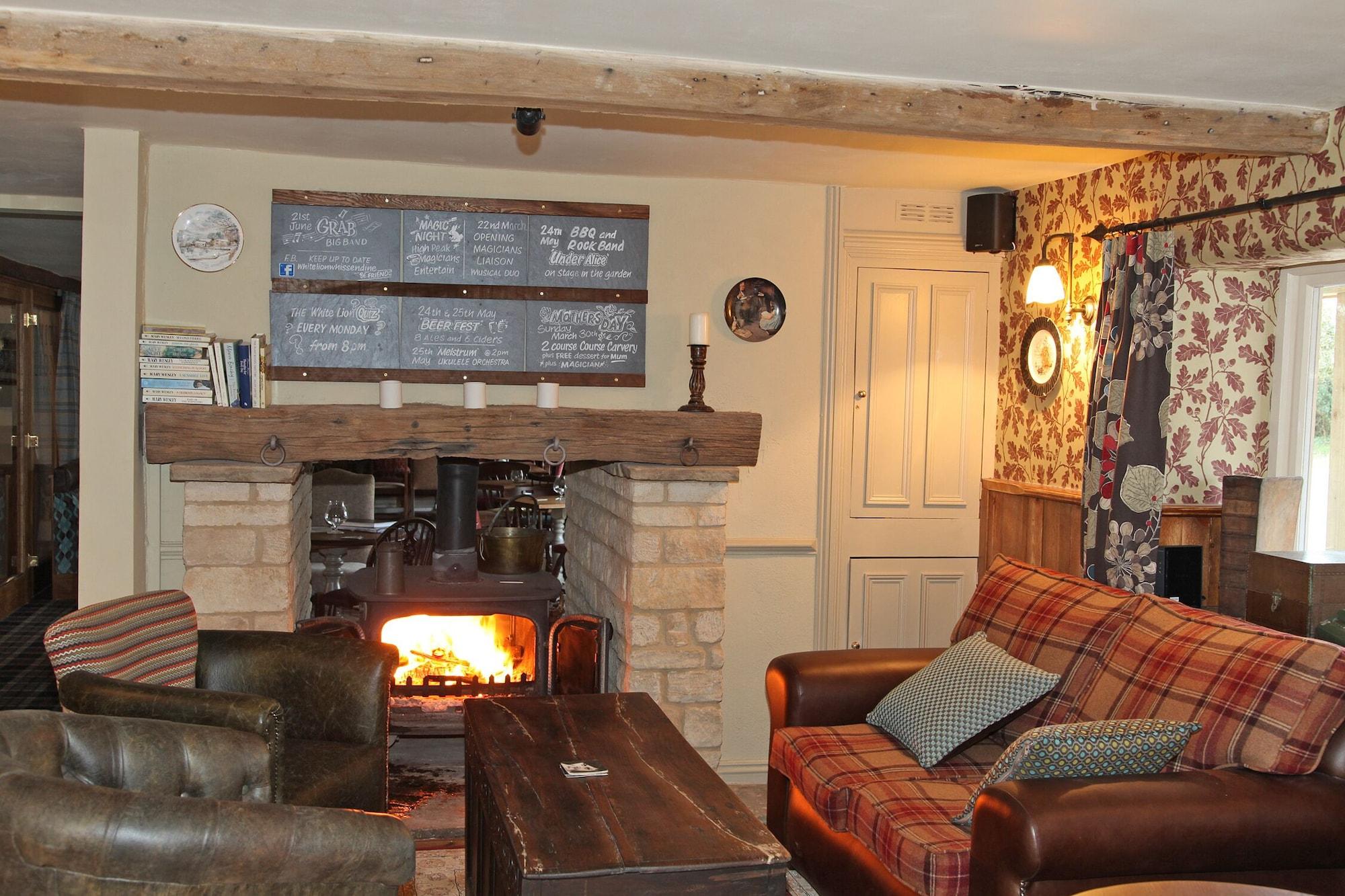 The White Lion Inn Oakham Extérieur photo