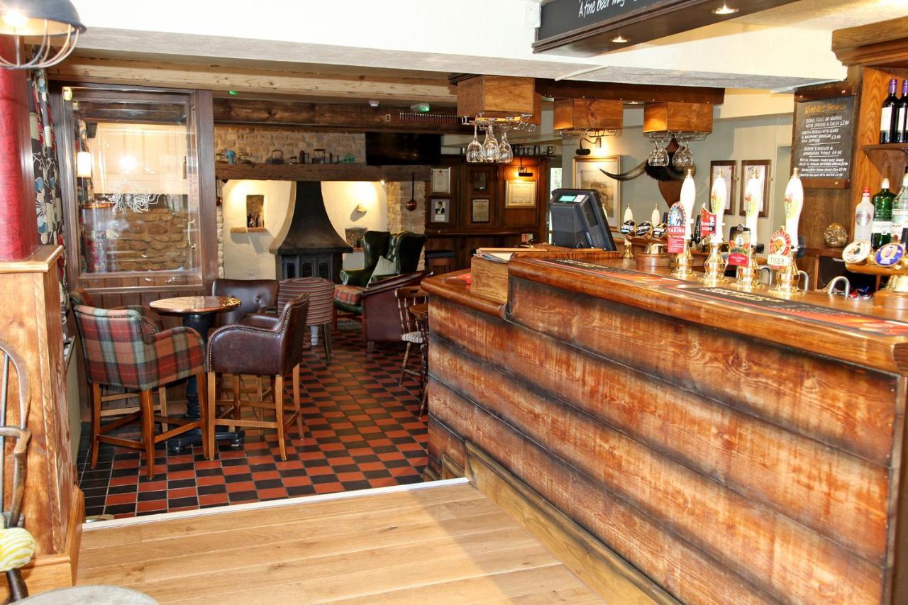 The White Lion Inn Oakham Extérieur photo